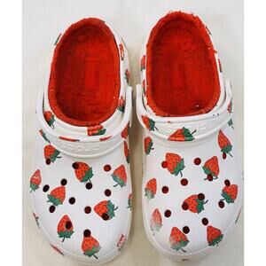 Crocs Classic Strawberry Print Slip-On Sandal Clogs Novelty Women’s Size W10 8M
